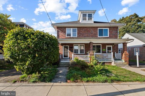 Photo of 124 N Grant STREET, Manheim, PA 17545 (MLS # PALA2041348)