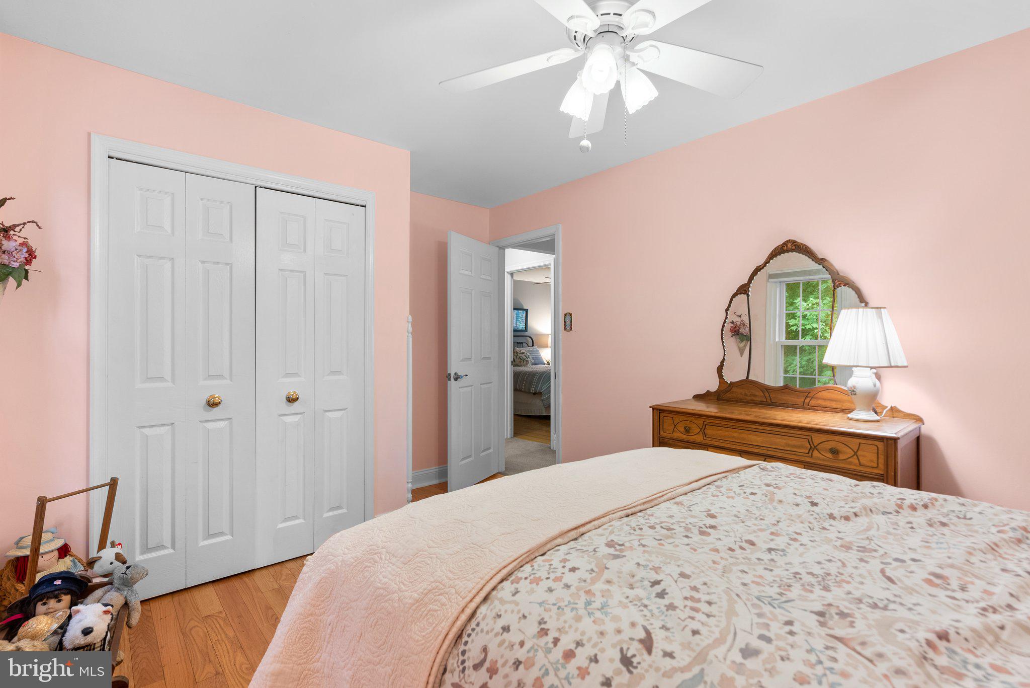 LAKE HALLOWELL - Residential