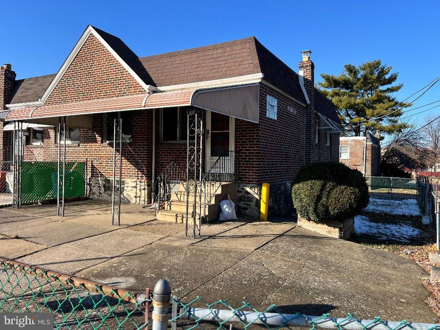 Amazing opportunity to purchase a 1-Story home that sits on the end of a Row! This beautiful home sits at the Corner of Erdrick Street right off of Bridge Street. Because it is on the corner, there is so much more outdoor space than if it were in the middle of the row. Tons of Front patio space along with tons of side yard and side concrete space. This place will be the spot for parties once spring hits! Step inside to a decent size carpeted living room. The kitchen has cut away opening into the living room which will be nice when talking with friends. The kitchen is full size with lots of cabinet and counter space. Also plenty of room for a breakfast table in the nook area. Then down the hall you'll find a nice standard size bathroom with a jacuzzi tub. Then two regular sized bedrooms. Thats not it!  Now down to the basement. You will find a separate laundry room area. Then you'll go through a doorway into the Fun Old Fashioned Finished Basement! This area is awesome and is such a bonus room to this house. It wouldn't take much to transform this room into what you are imagining! This room already has vintage pool table lights along with plenty of electrical outlets. And more! There is a powder room/Half Bathroom here too. Its so nice to have more than one bathroom and it happens to be right where you would want it to be. Then there is still a garage with garage door. There is the one car driveway right in front of the garage. But there is also a fenced gate on the side which appears to be able to fit a 2nd car if you needed to. This is great! 
This is a special and unique one at a good price. Don't wait. The whole house was just professionally cleaned. Welcome home.