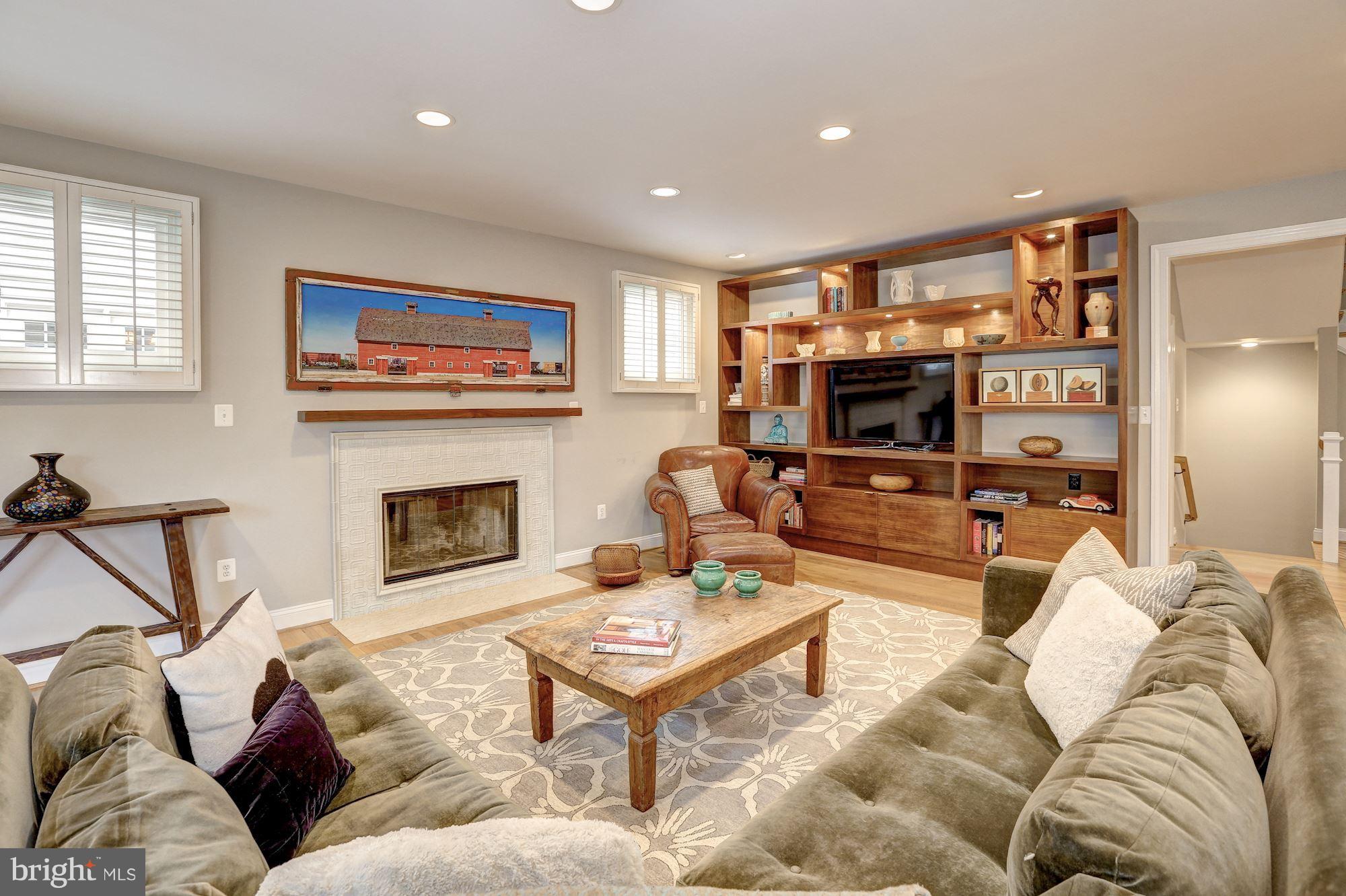 CHEVY CHASE MANOR - Residential