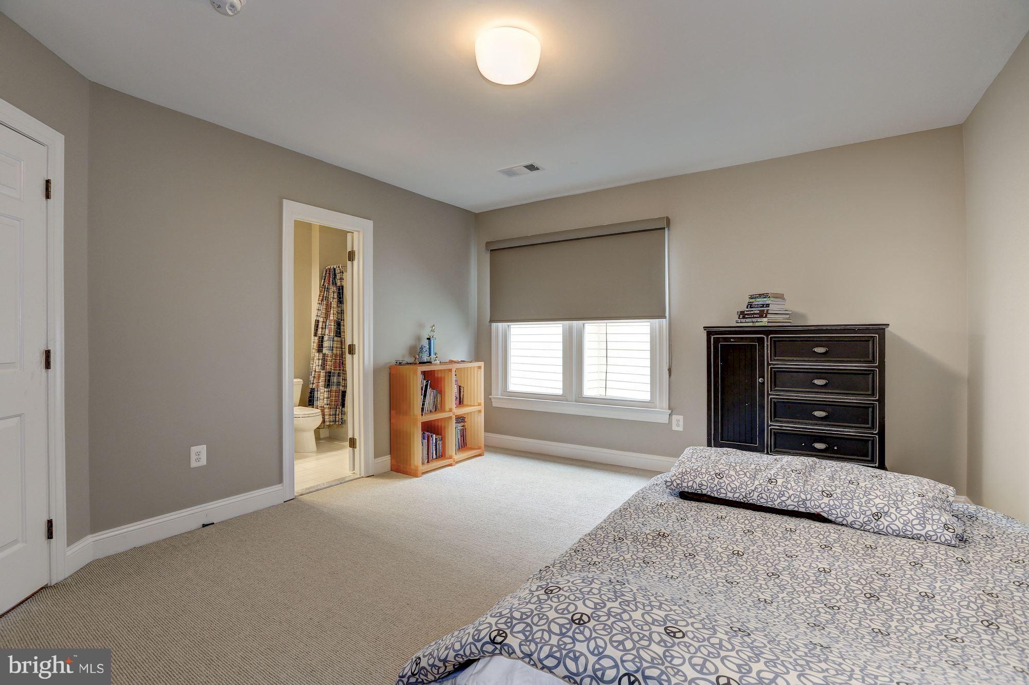 CHEVY CHASE MANOR - Residential