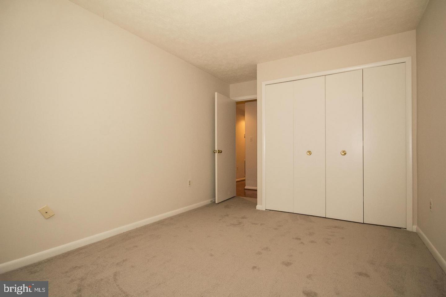 THE FALLS GARDEN - Residential Lease