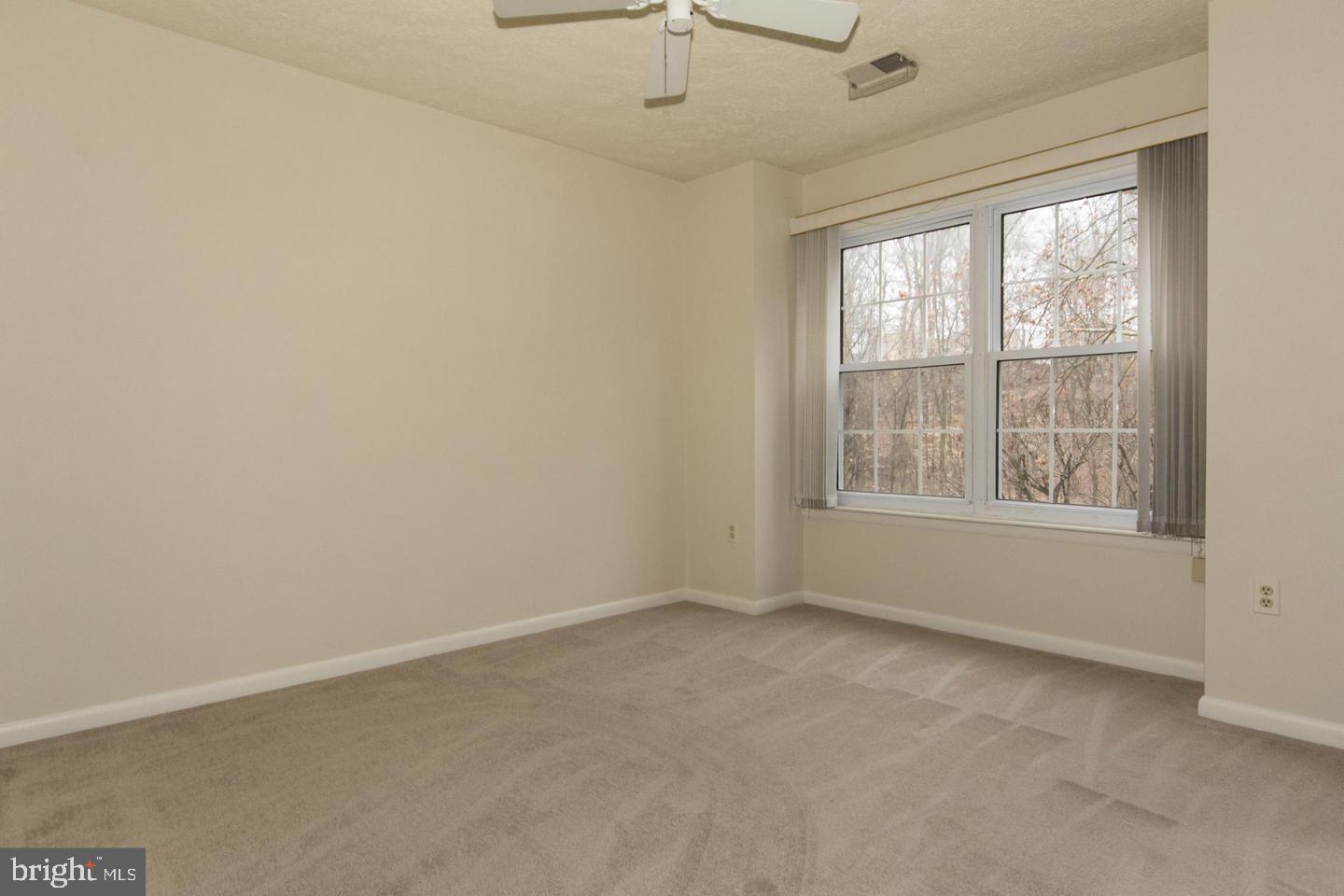 THE FALLS GARDEN - Residential Lease