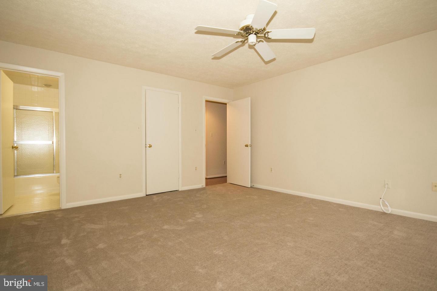 THE FALLS GARDEN - Residential Lease