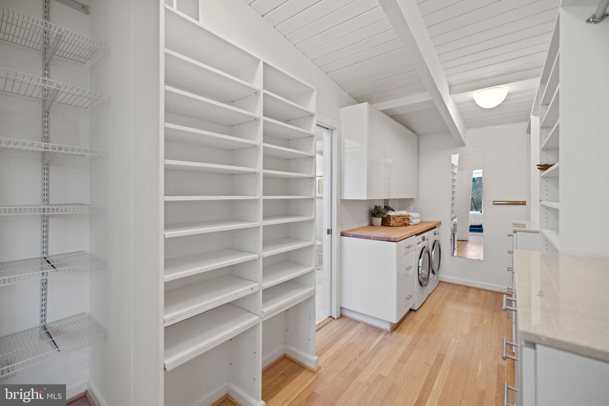 CABIN JOHN PARK - Residential