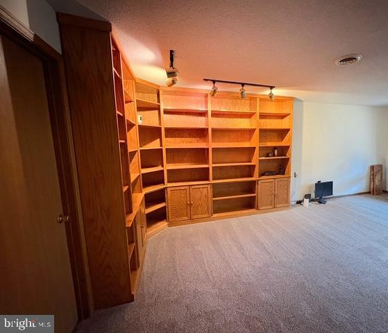 THE WOODS - Residential Lease