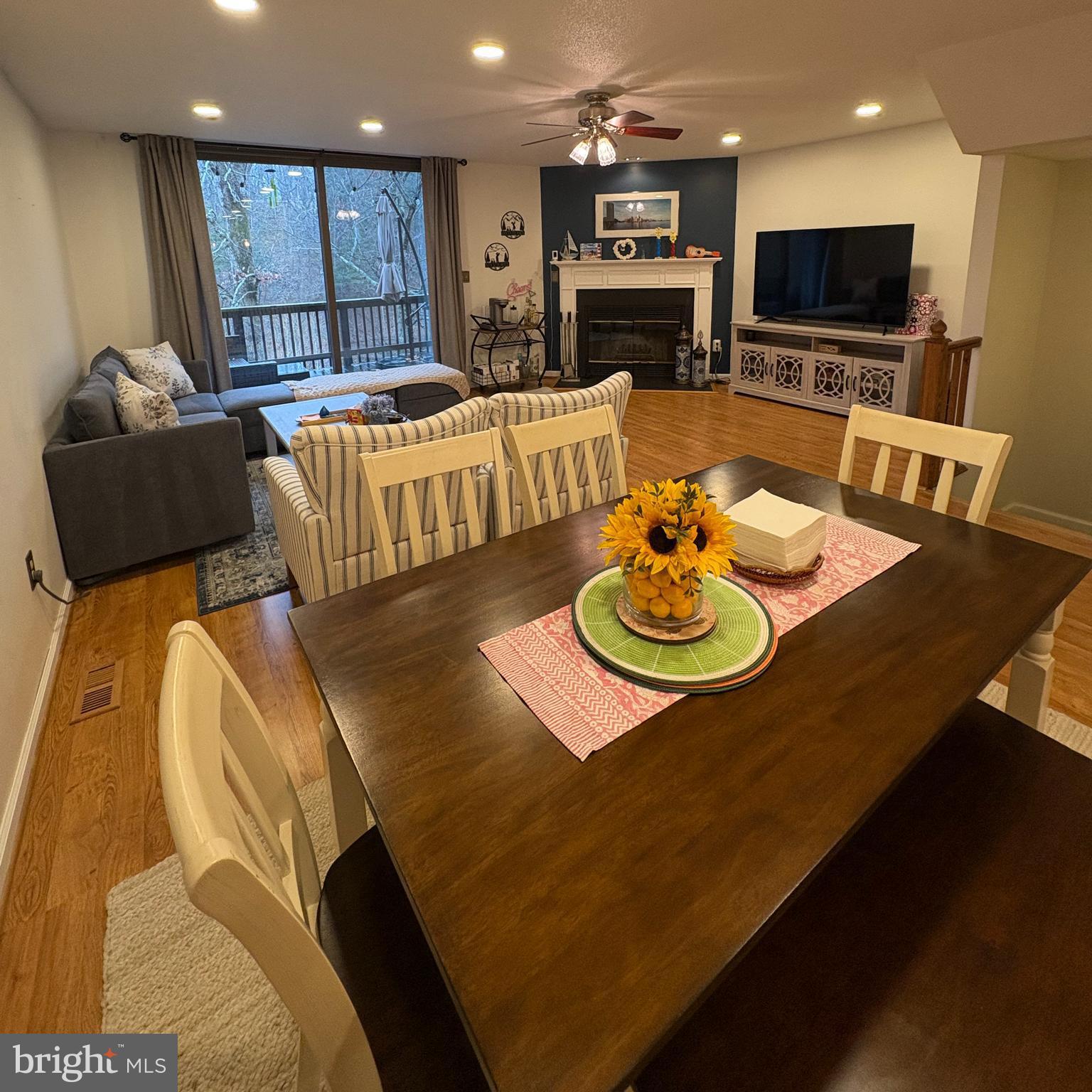 THE WOODS - Residential Lease