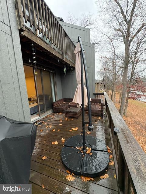 THE WOODS - Residential Lease