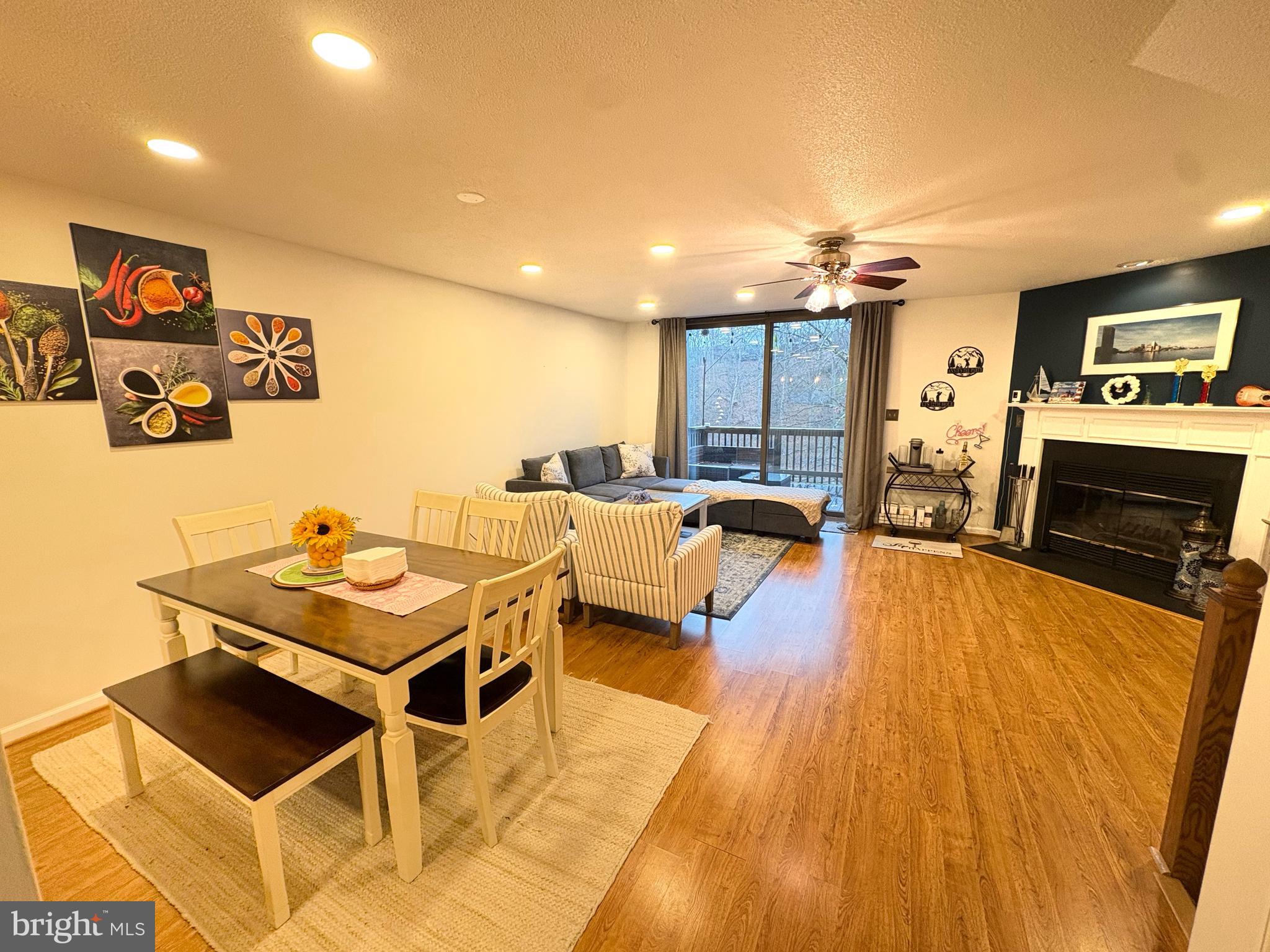 THE WOODS - Residential Lease