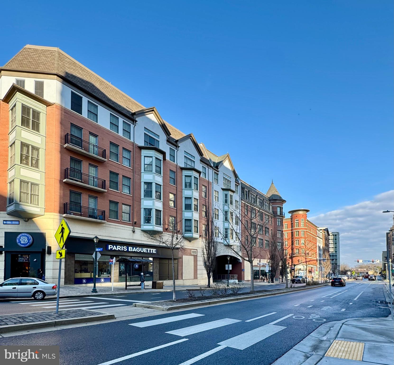 THE VICTORIA CODM - Residential