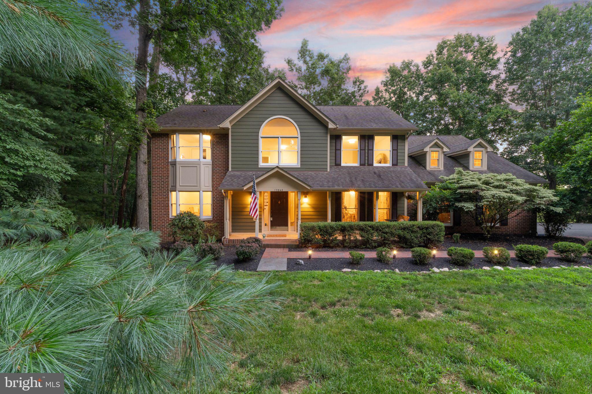 17842 OAKMONT WAY