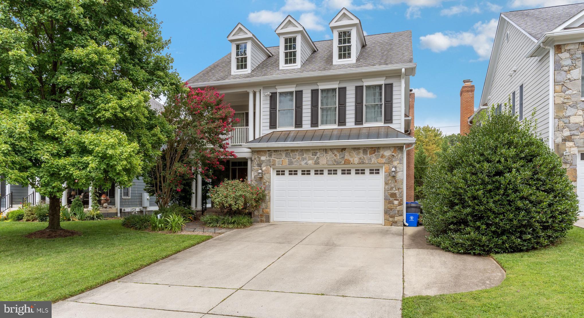 ALTA VISTA - Residential