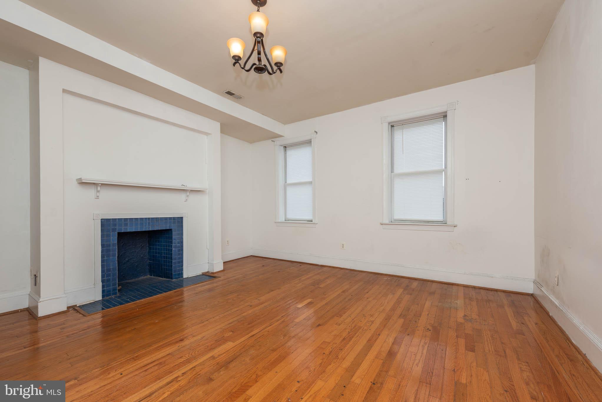 STATION NORTH ARTS DISTRICT - Residential Lease