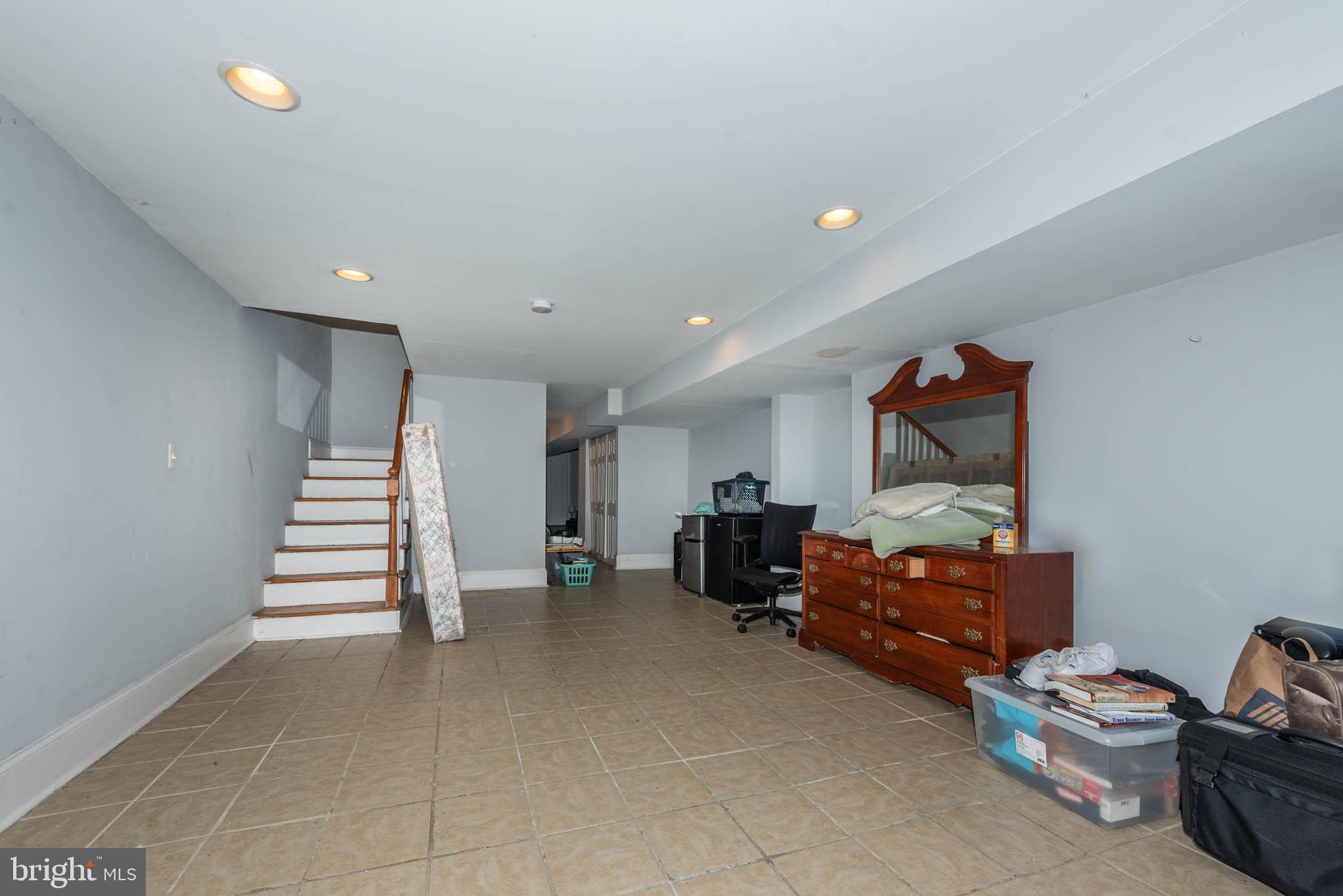 STATION NORTH ARTS DISTRICT - Residential Lease