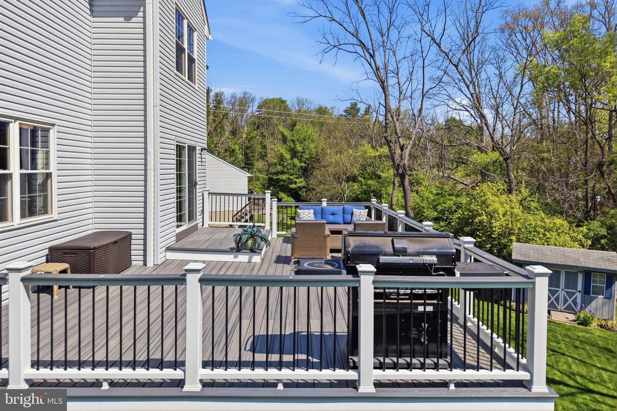 FORREST VIEW - Residential