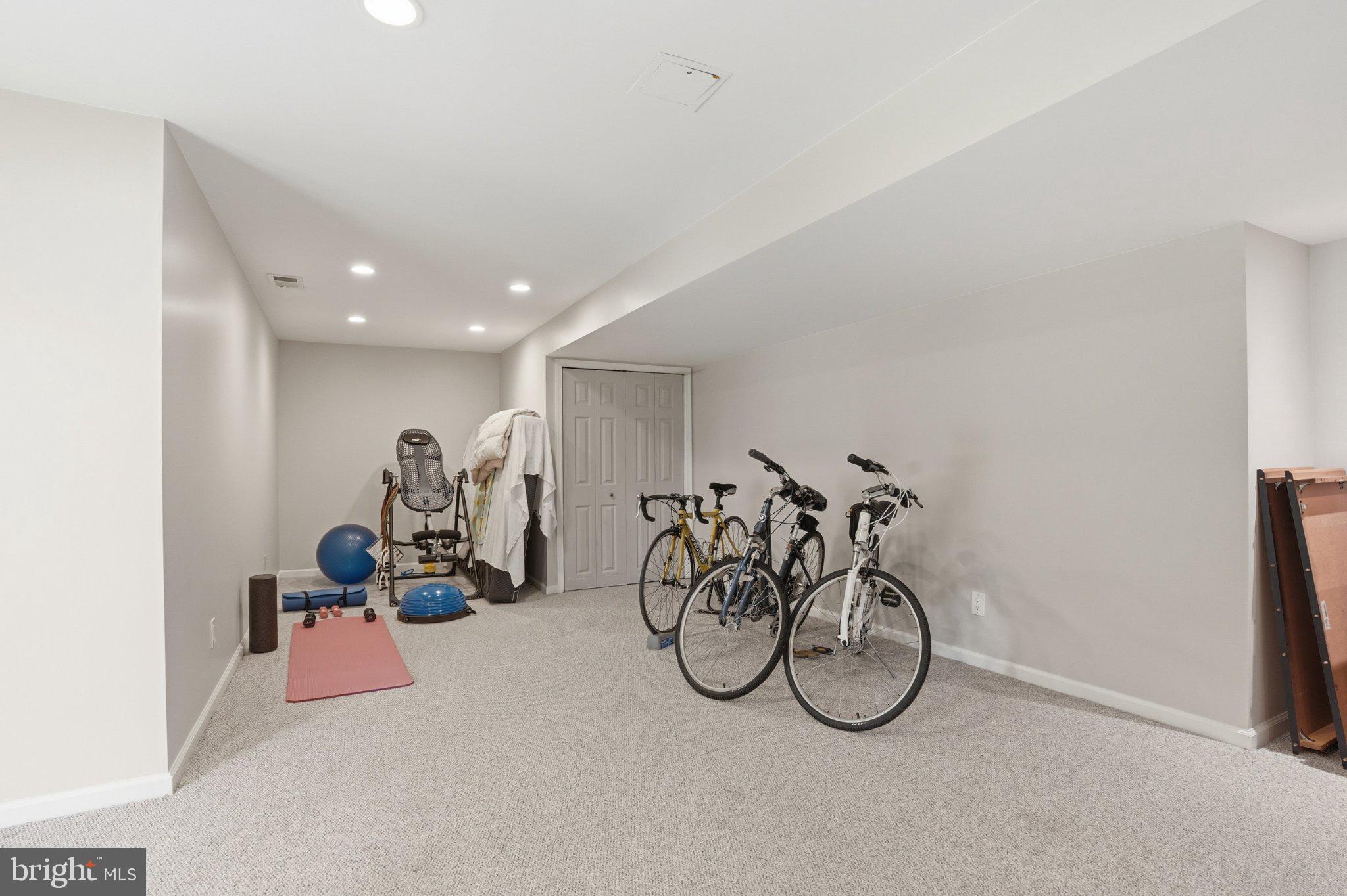 FORREST VIEW - Residential