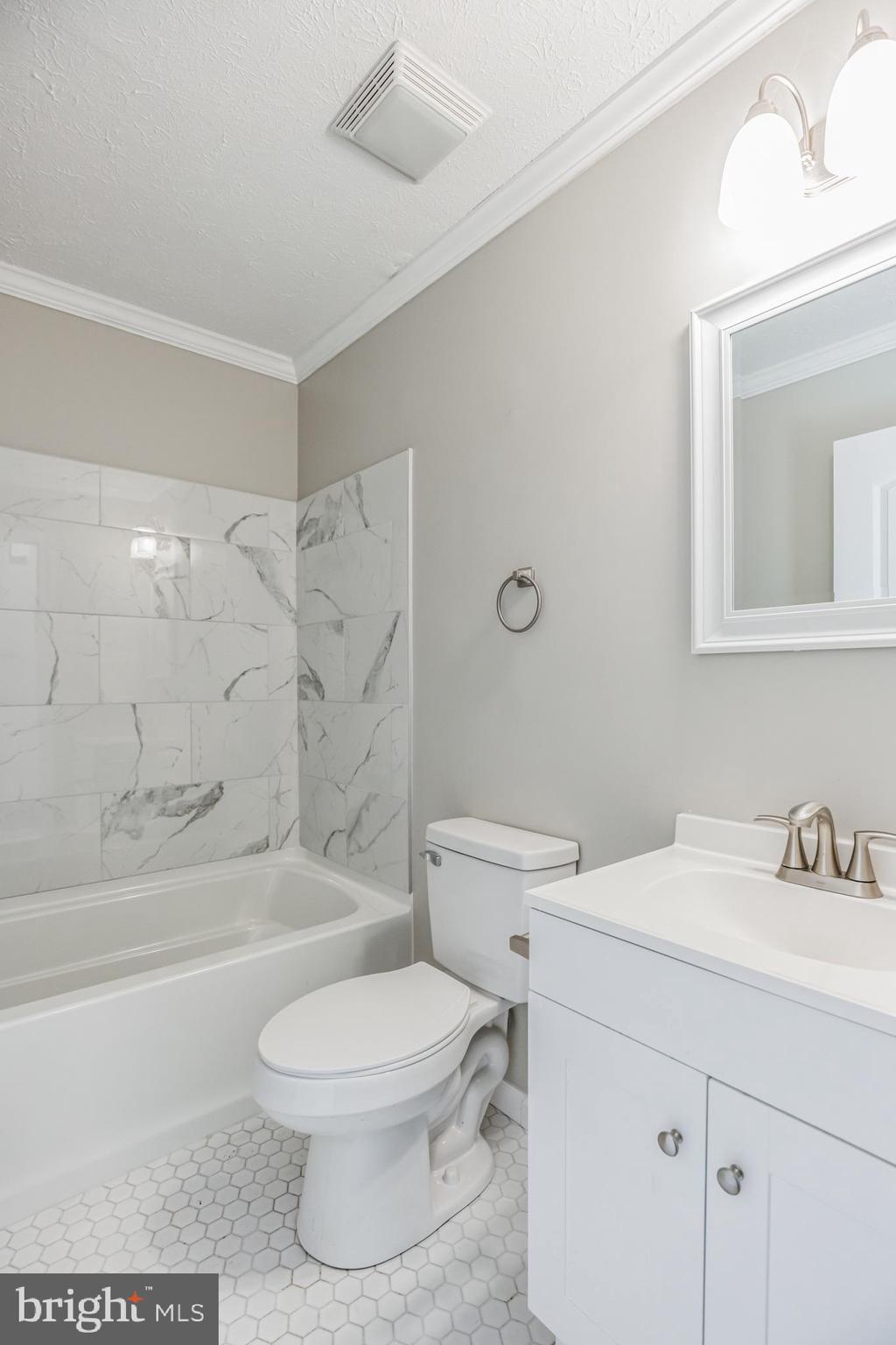 CHESAPEAKE RANCH ESTATES - Residential Lease