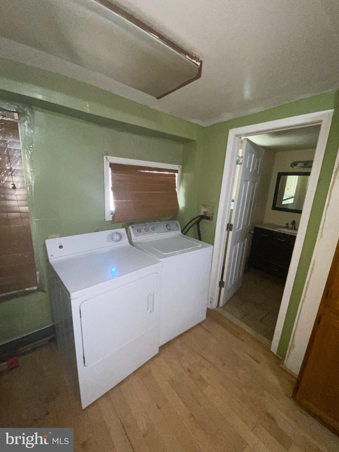 1135 47TH PLACE NE