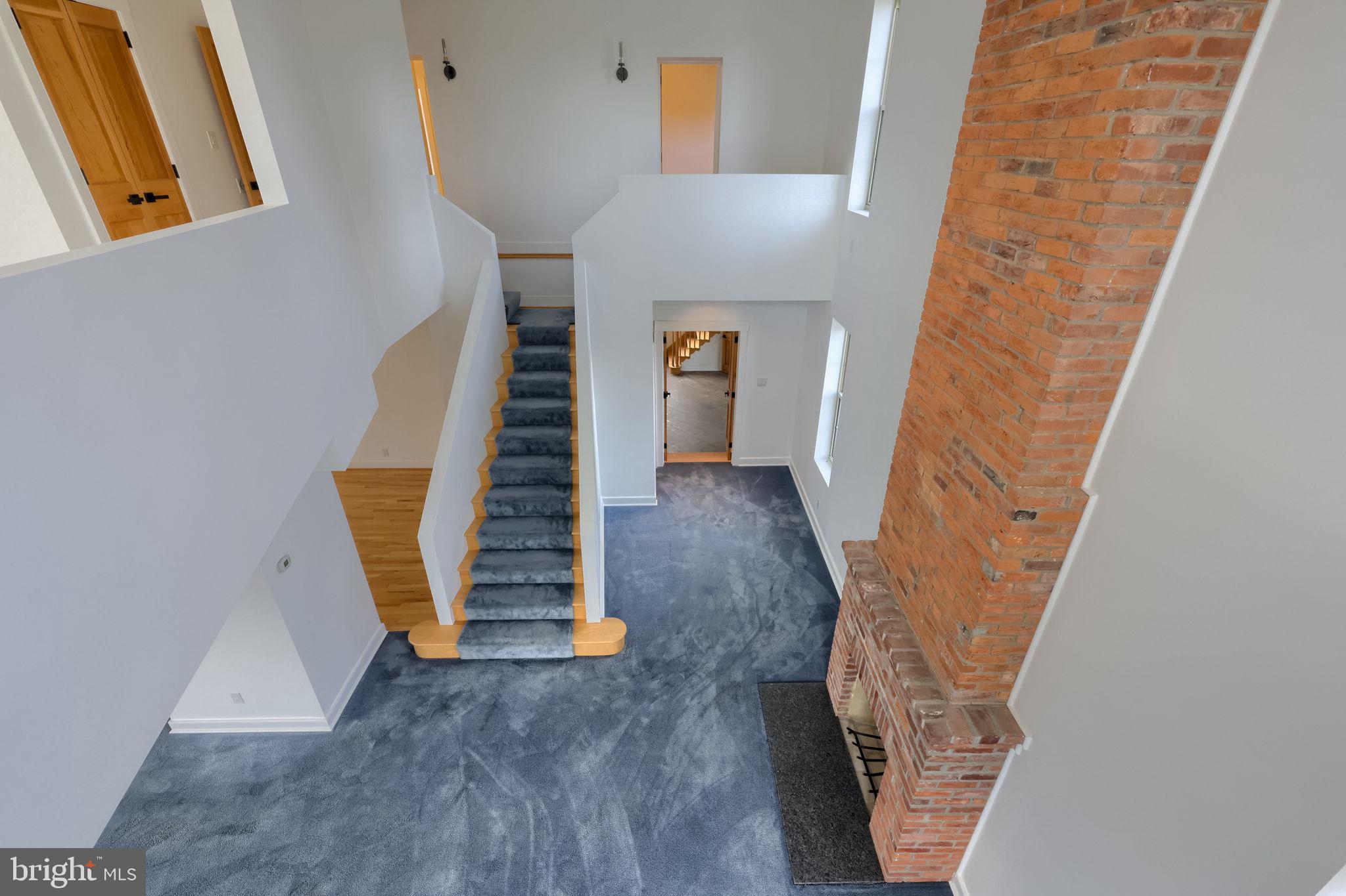 318 OXFORD ROAD