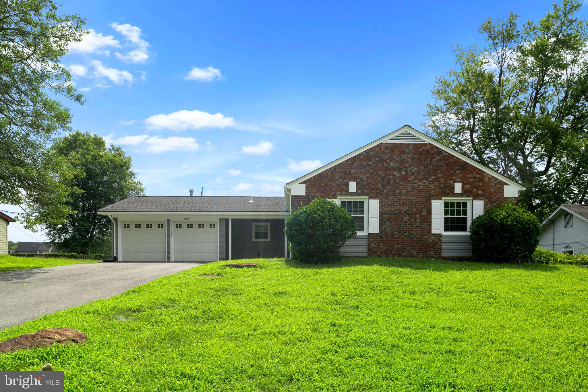 1607 PORTLAND LANE