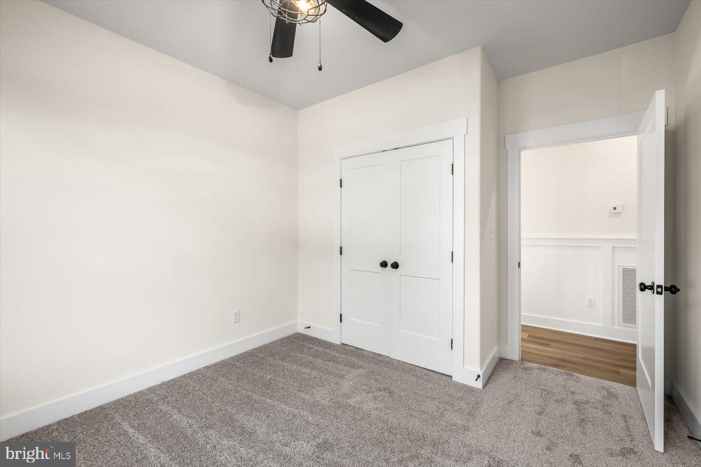 HUNTINGTON HILLS - Residential