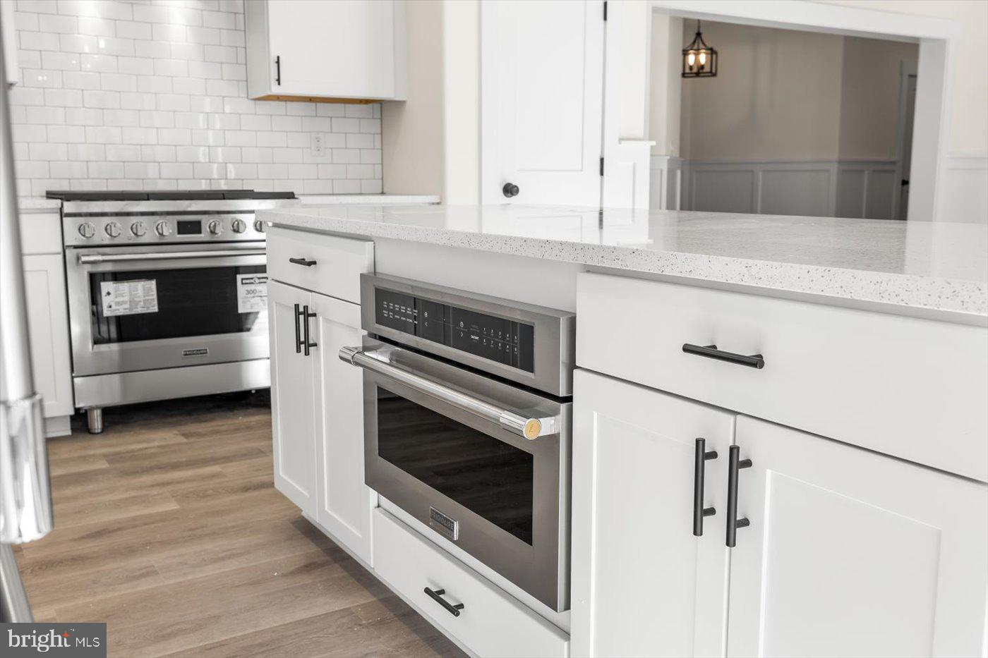 HUNTINGTON HILLS - Residential