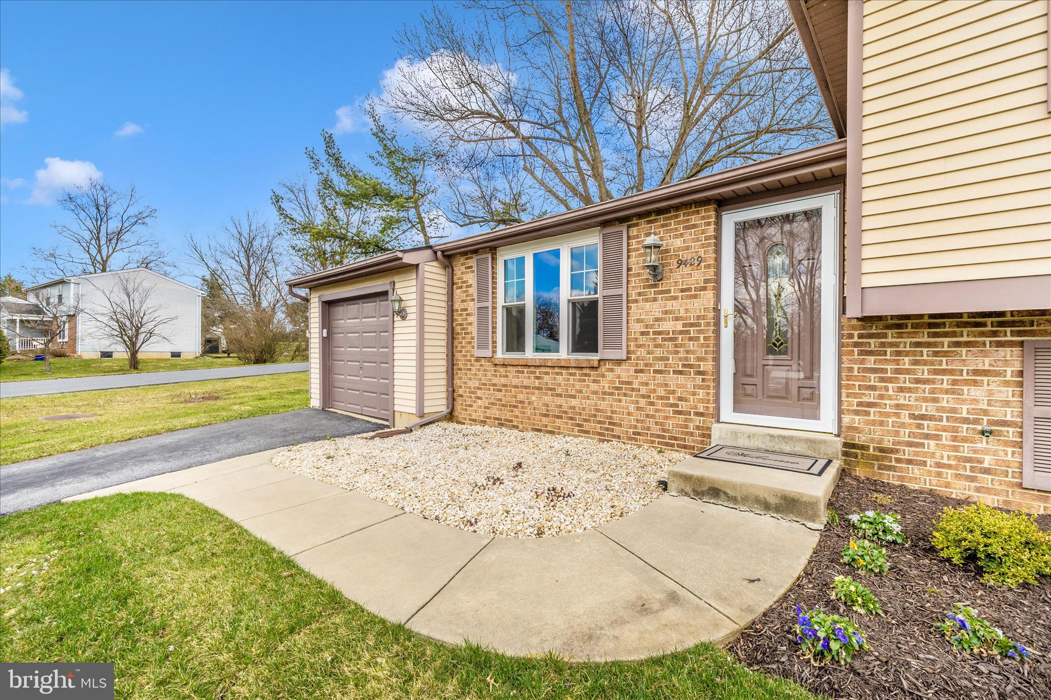 GLADE MANOR - Residential