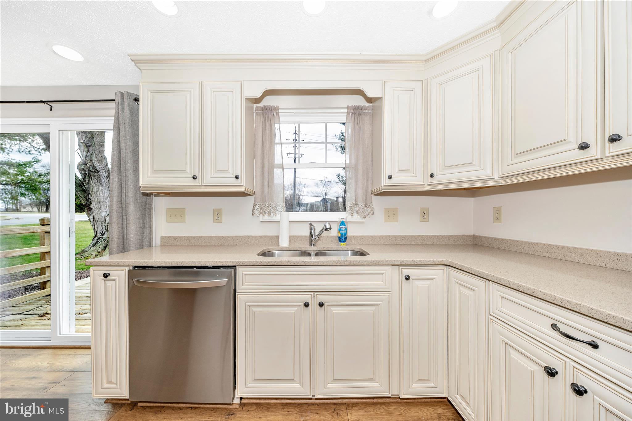 GLADE MANOR - Residential