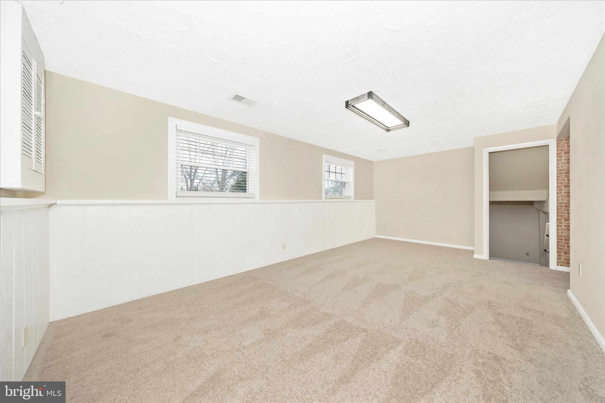 GLADE MANOR - Residential