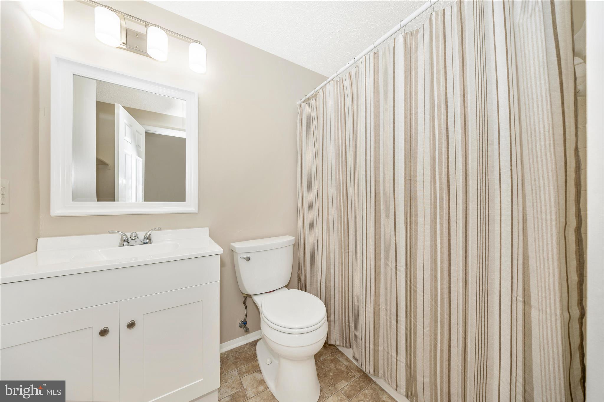 GLADE MANOR - Residential