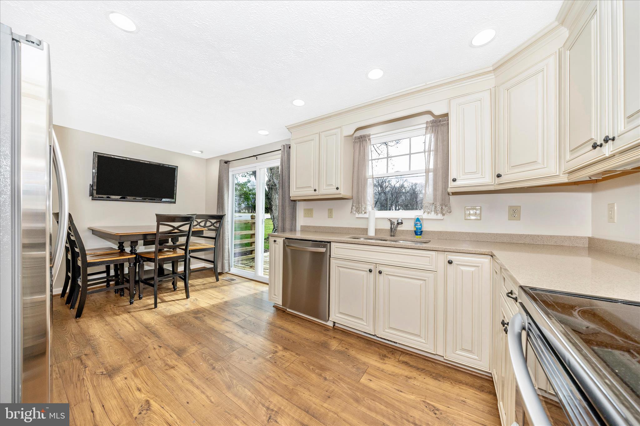 GLADE MANOR - Residential