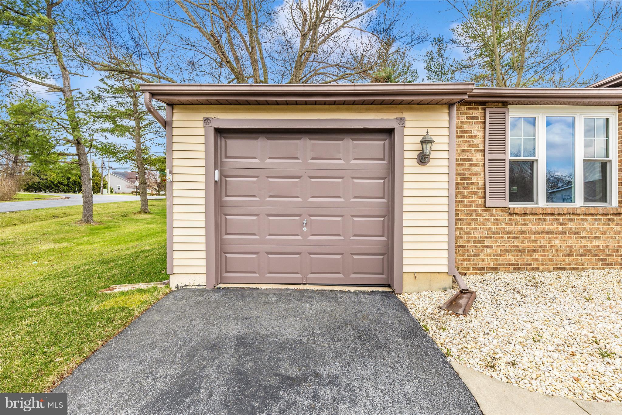 GLADE MANOR - Residential