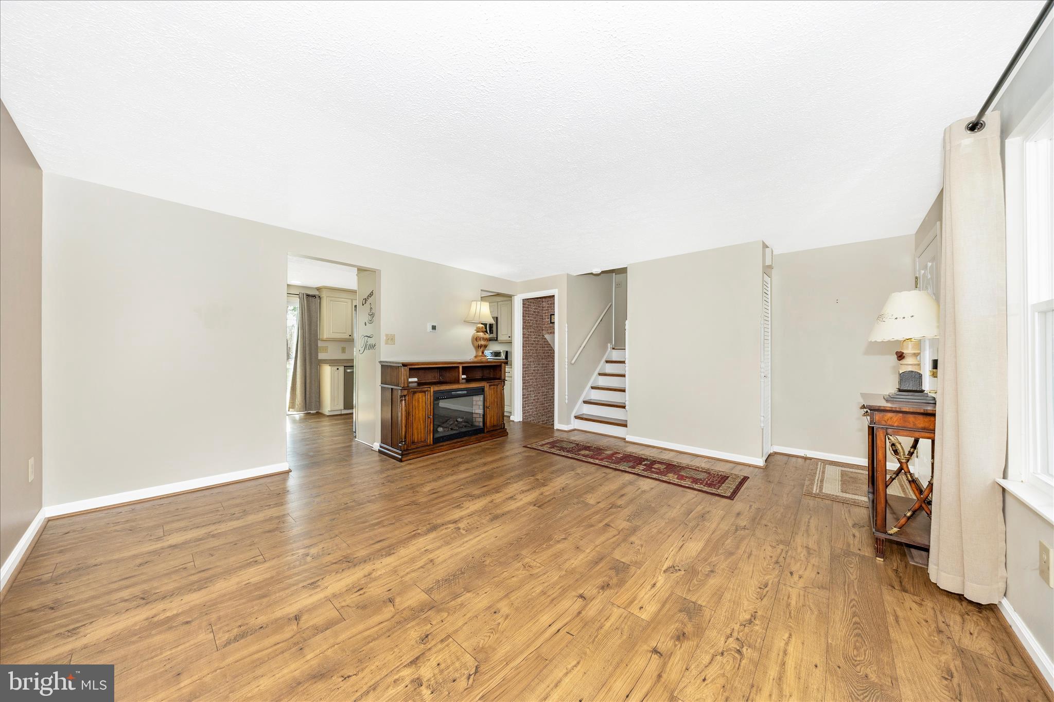 GLADE MANOR - Residential