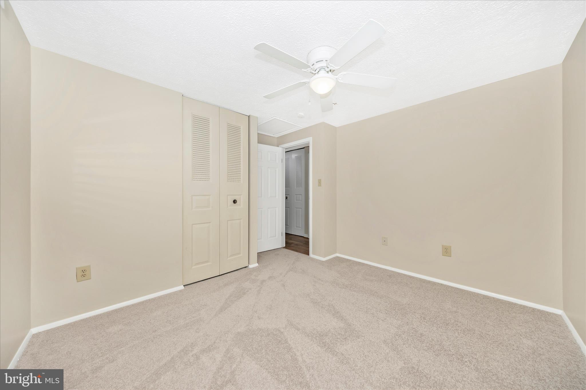 GLADE MANOR - Residential