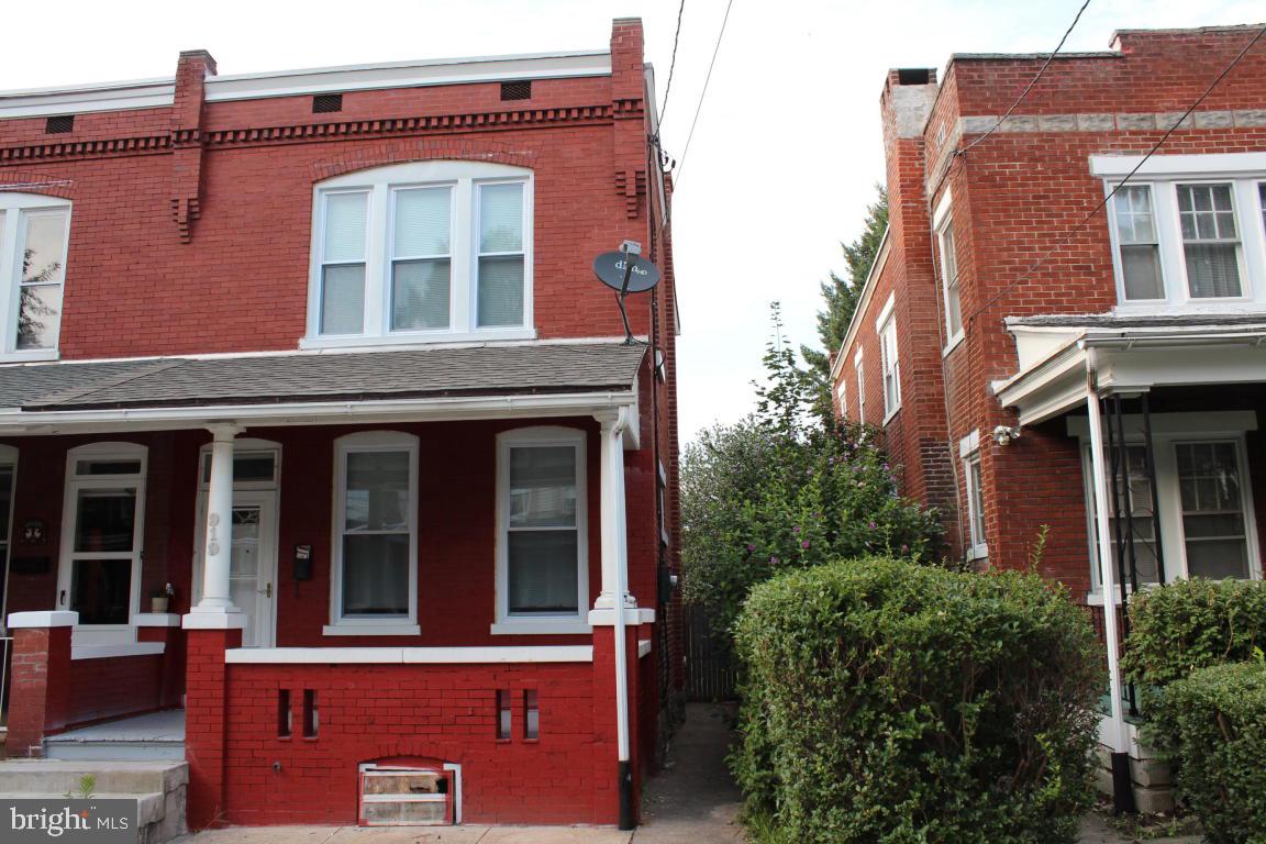 HAMILTON PARK - Residential Lease