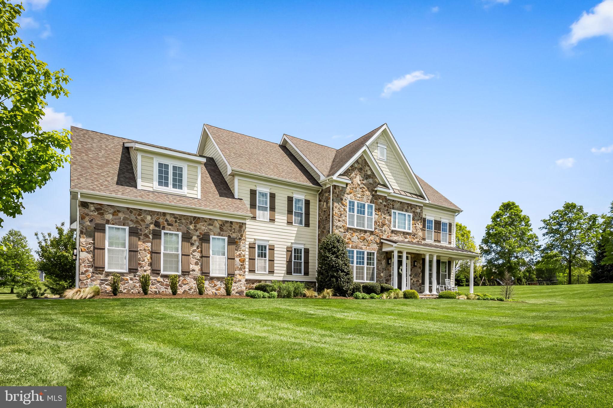 BRIAR KNOLL - Residential