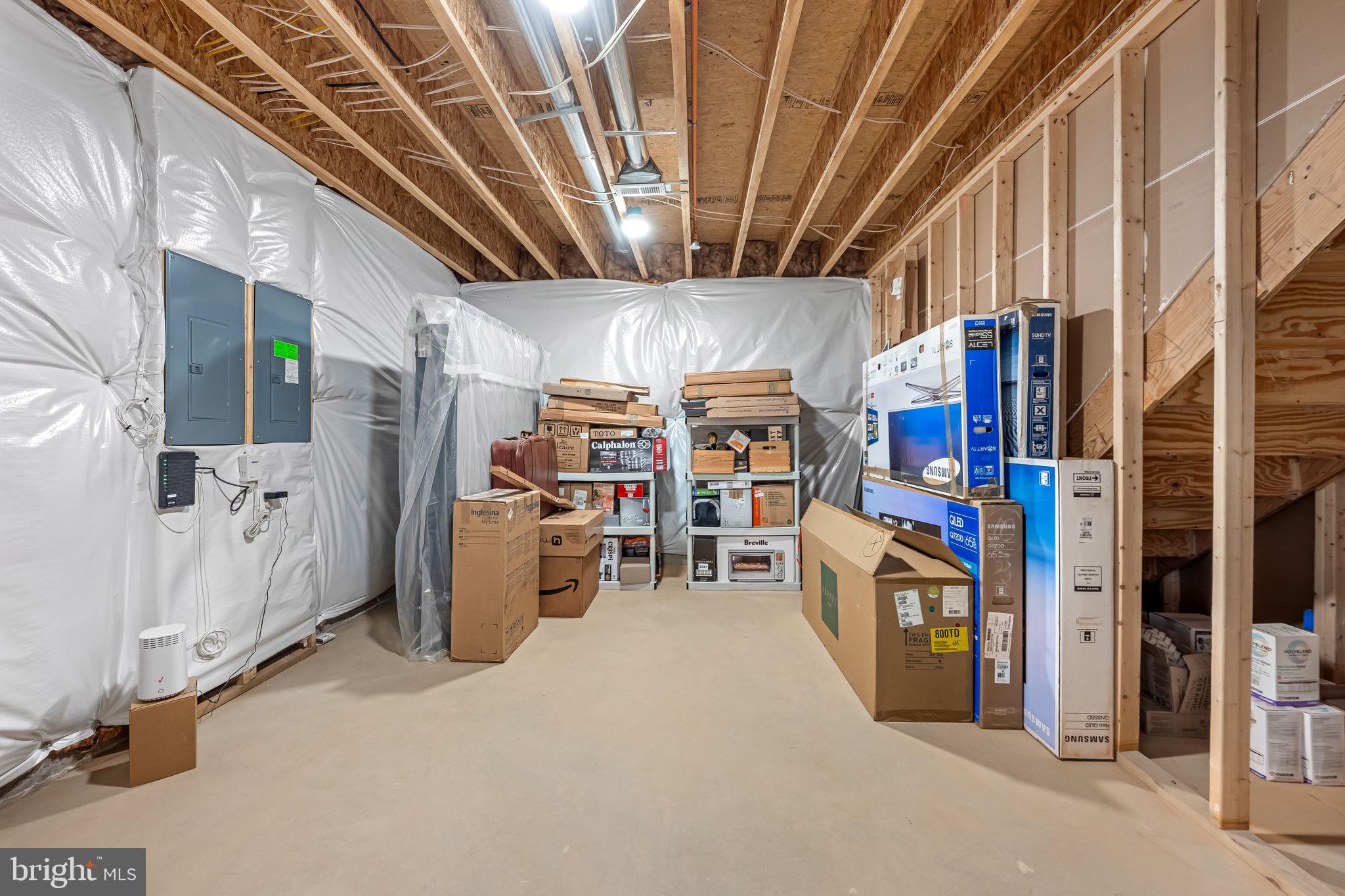 BRIAR KNOLL - Residential