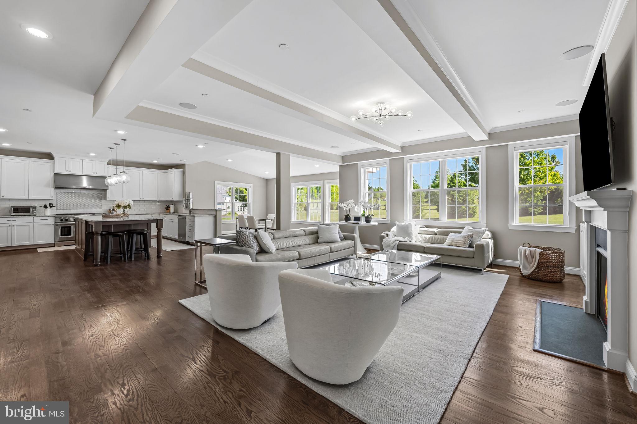 BRIAR KNOLL - Residential