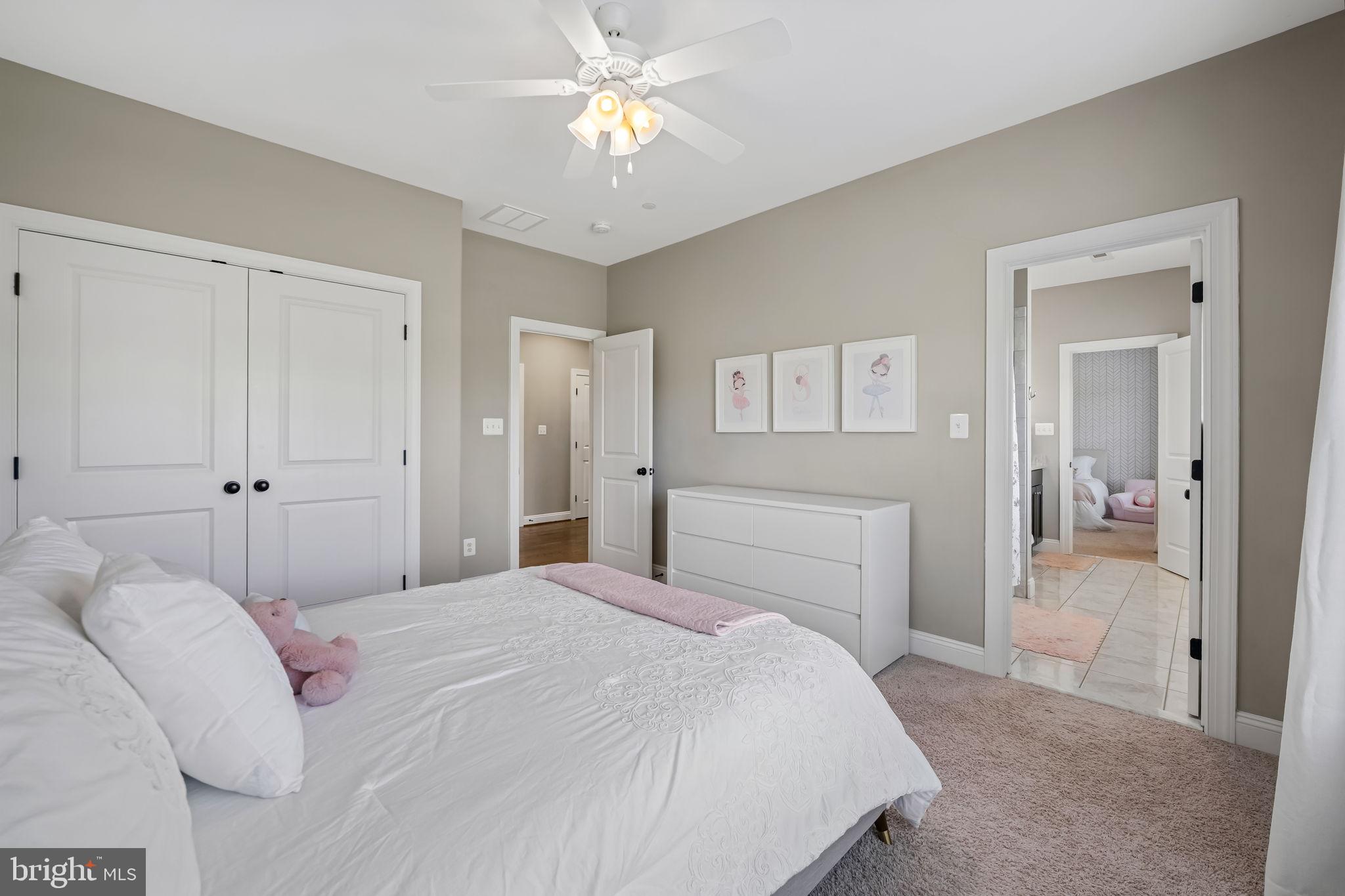 BRIAR KNOLL - Residential