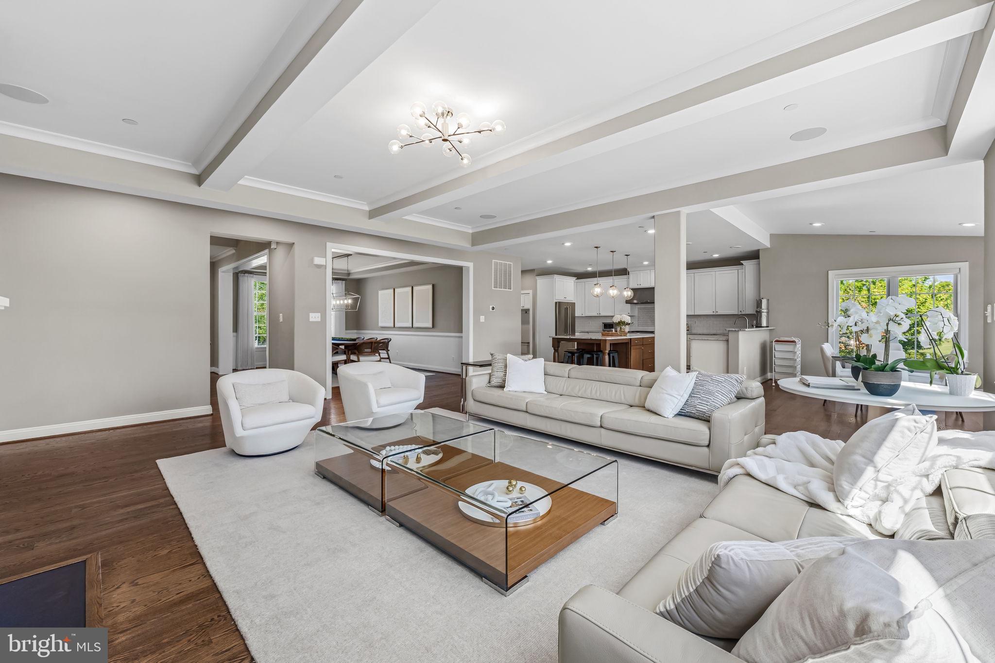 BRIAR KNOLL - Residential