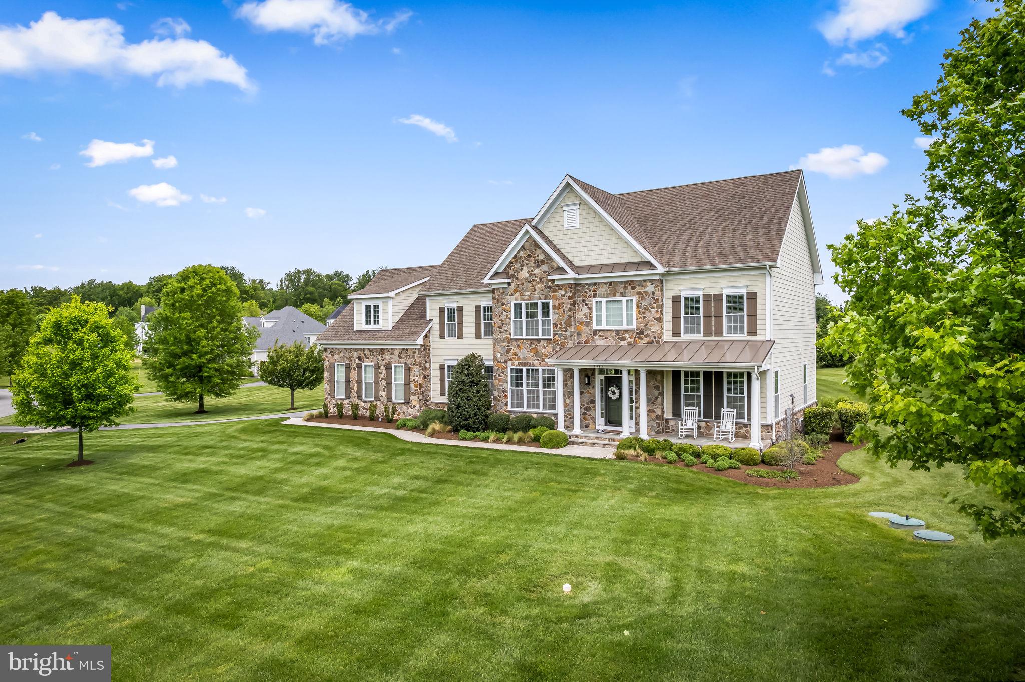 BRIAR KNOLL - Residential