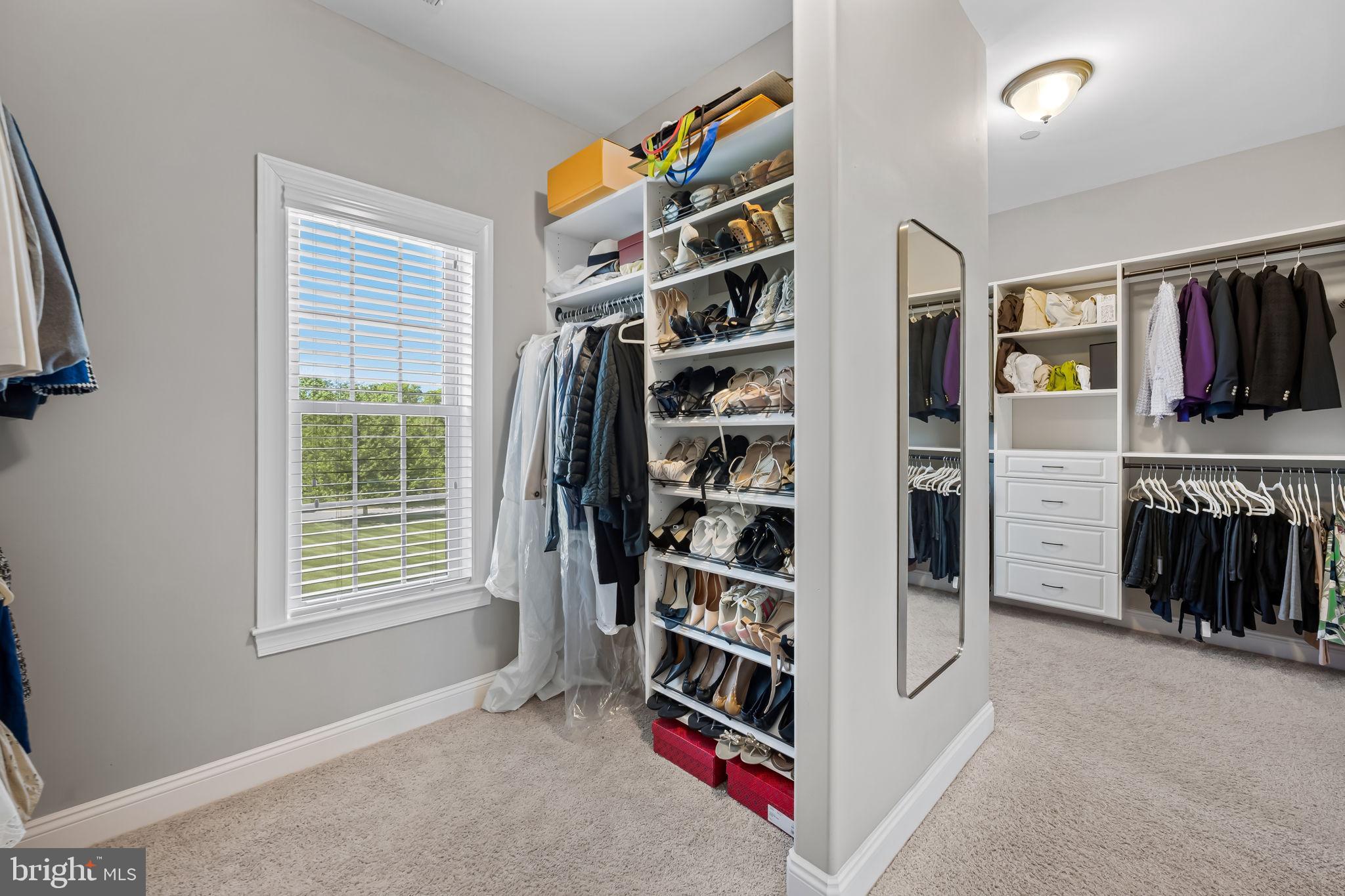 BRIAR KNOLL - Residential