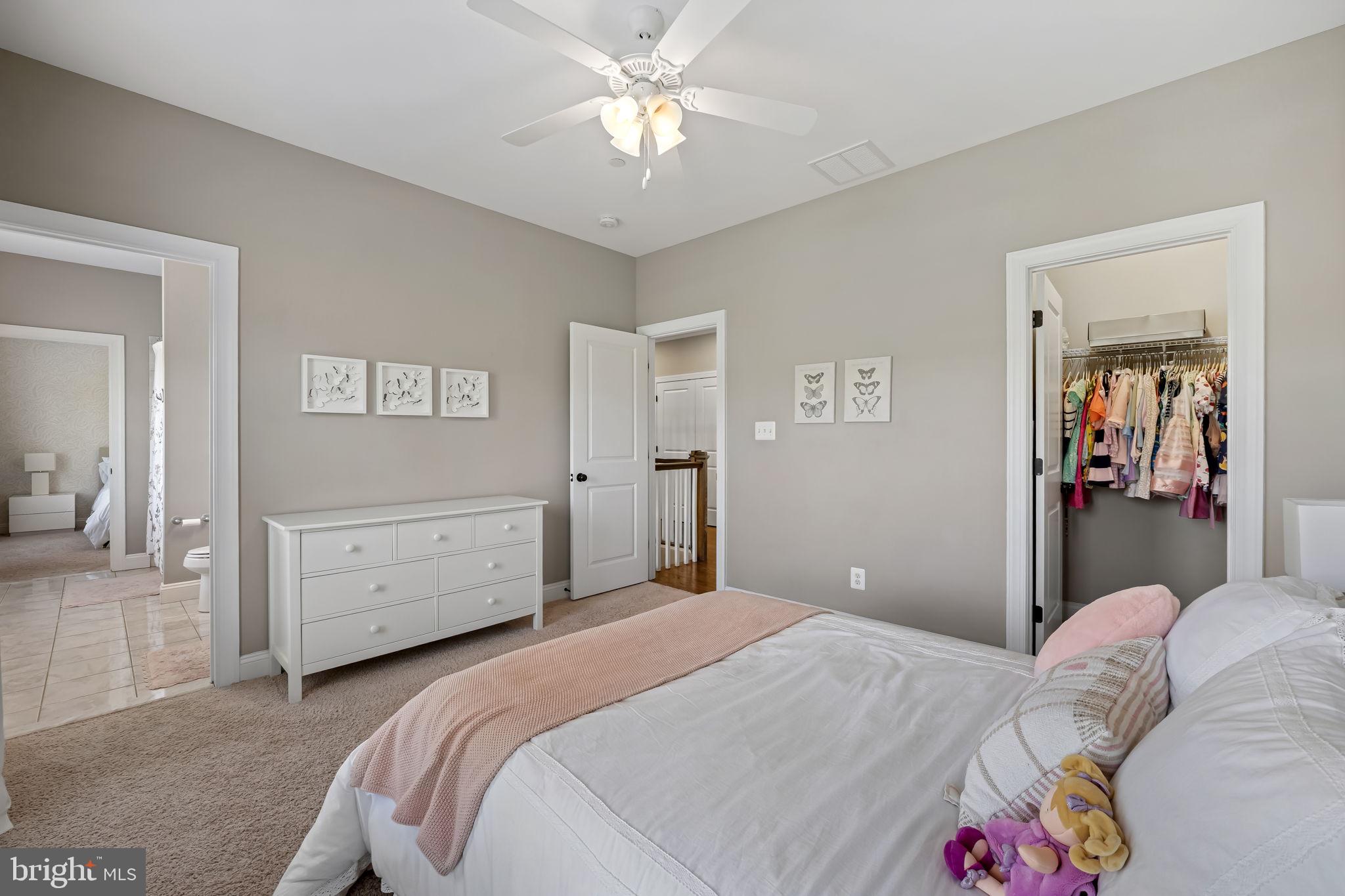 BRIAR KNOLL - Residential