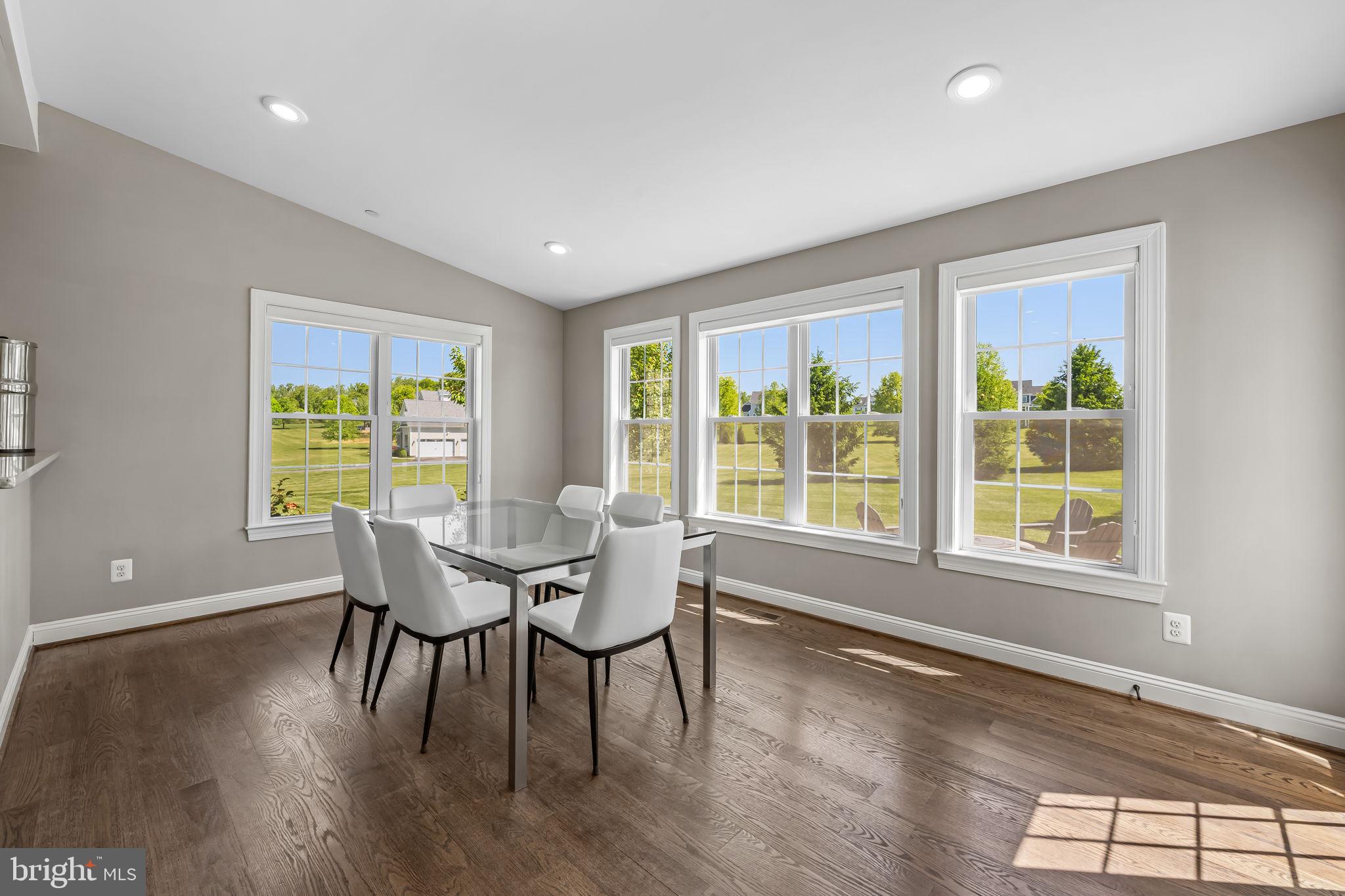BRIAR KNOLL - Residential