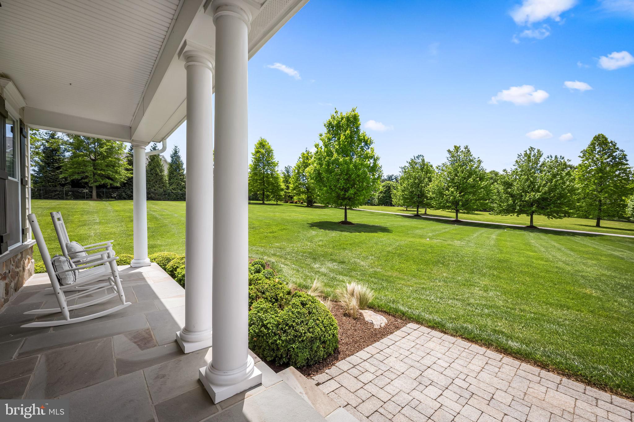 3942 BRIAR KNOLL CIRCLE
