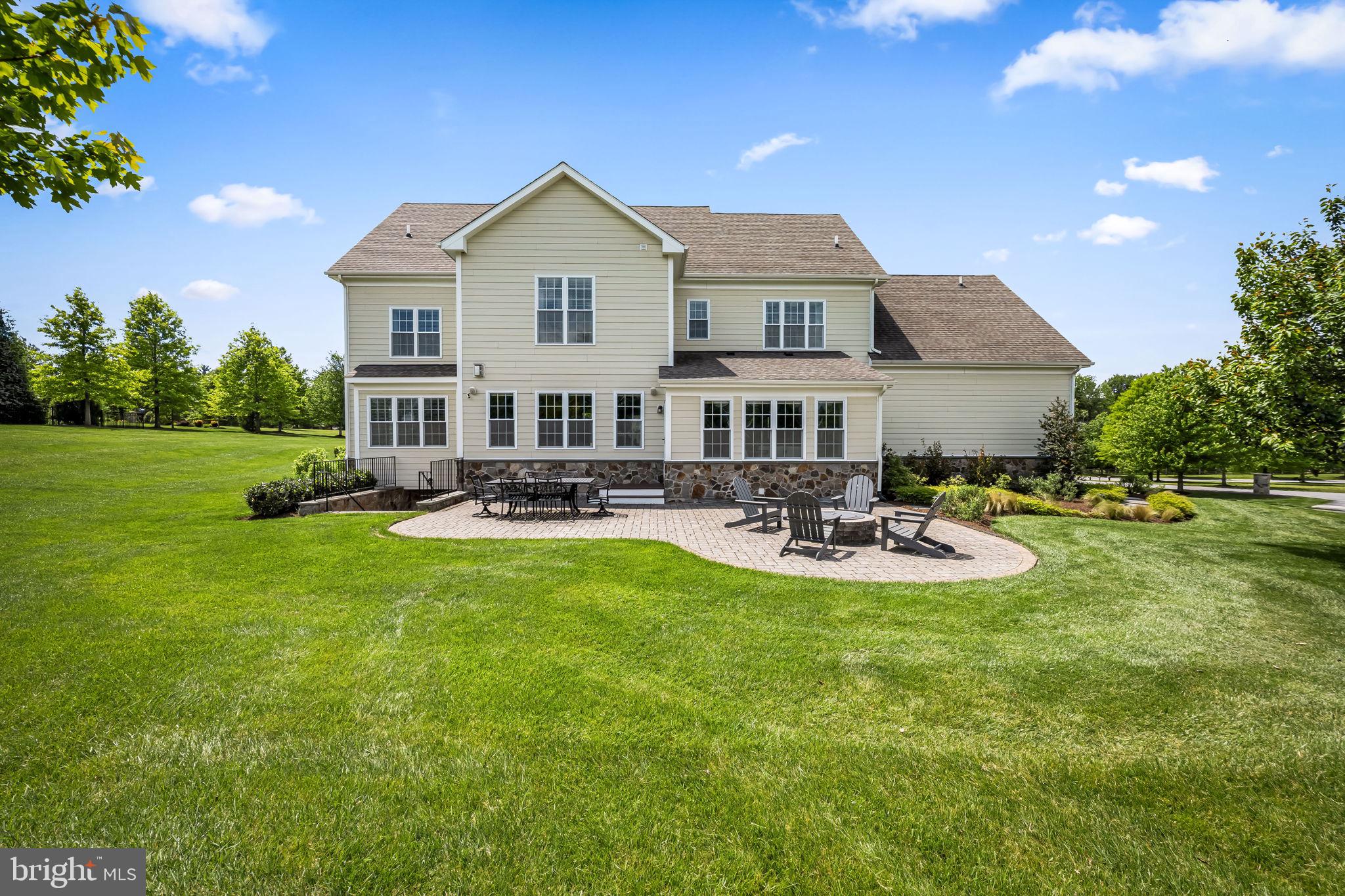 BRIAR KNOLL - Residential