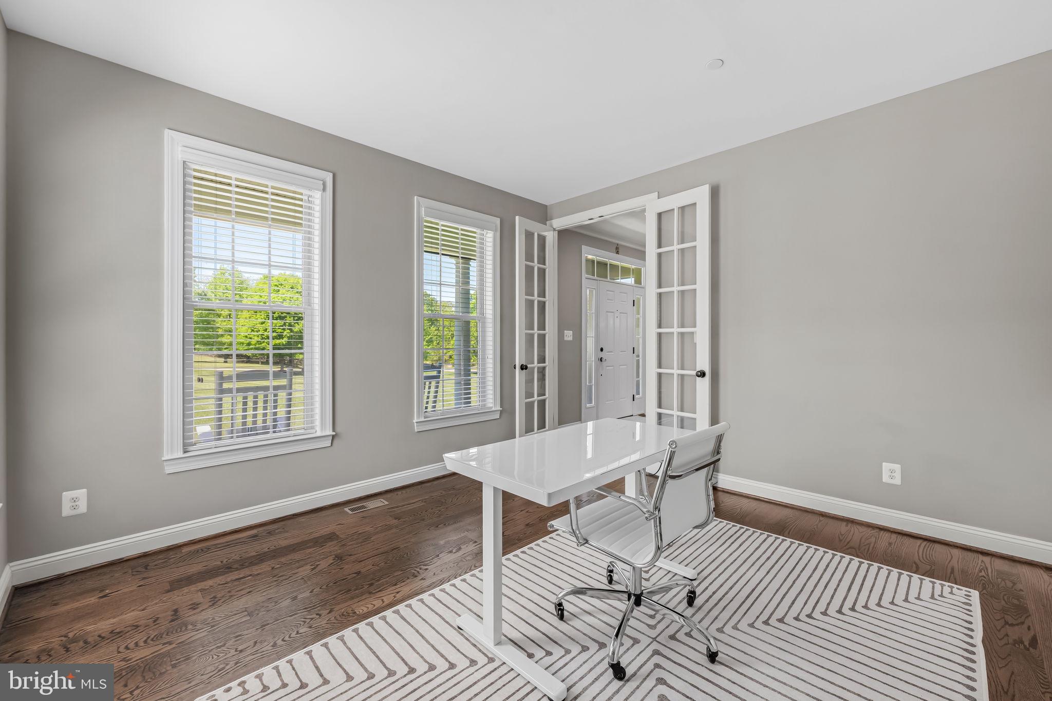 BRIAR KNOLL - Residential