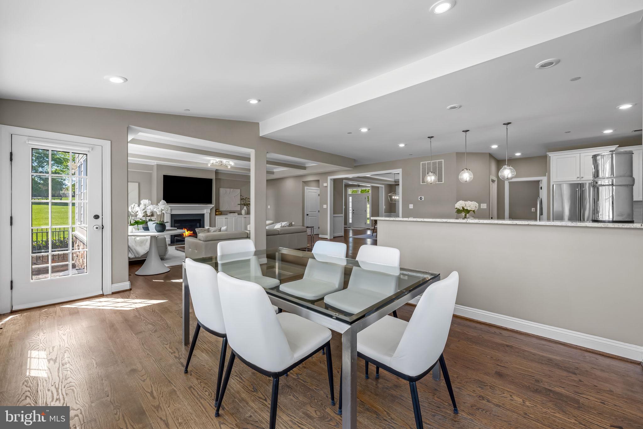 BRIAR KNOLL - Residential