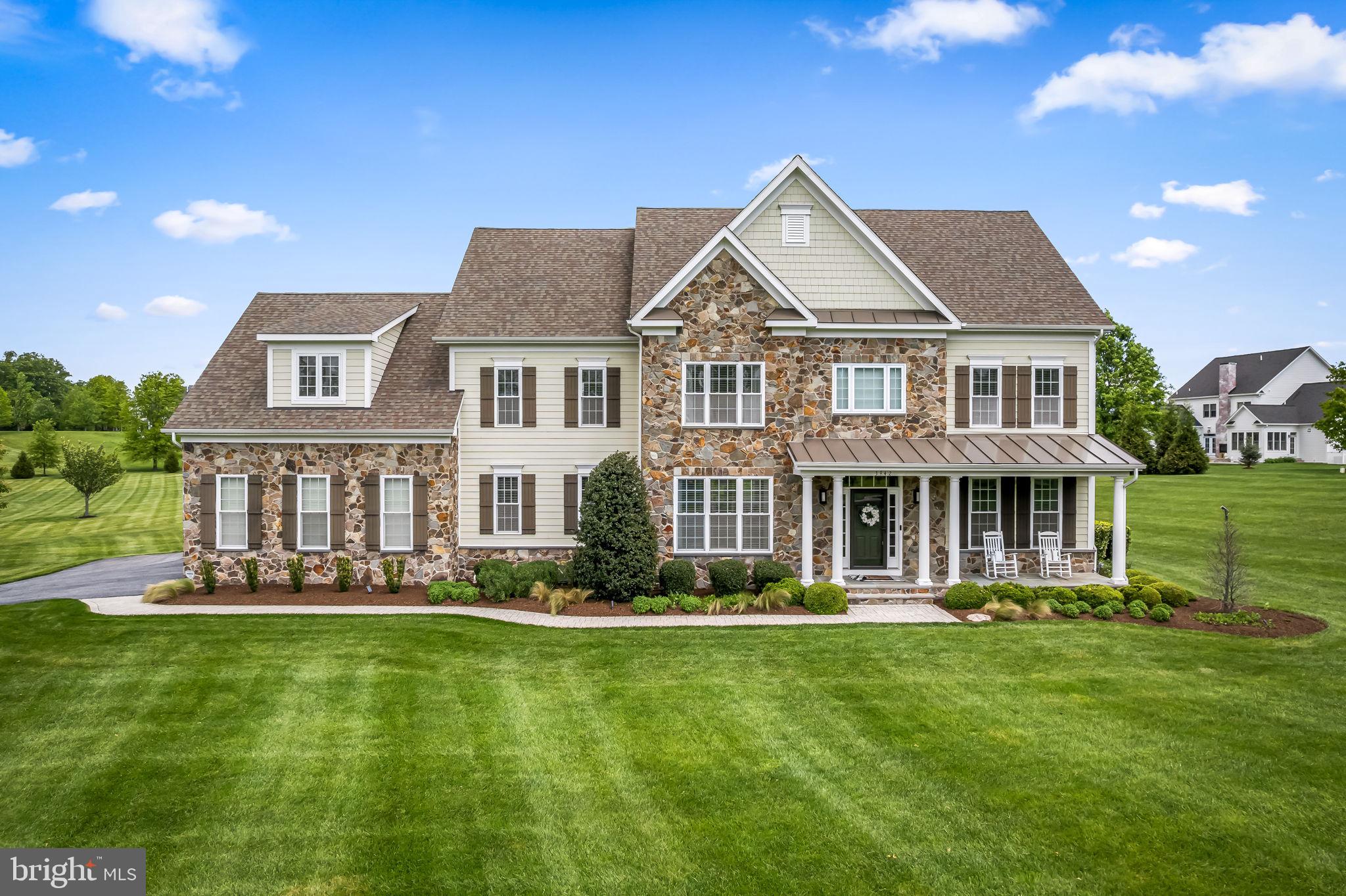 BRIAR KNOLL - Residential
