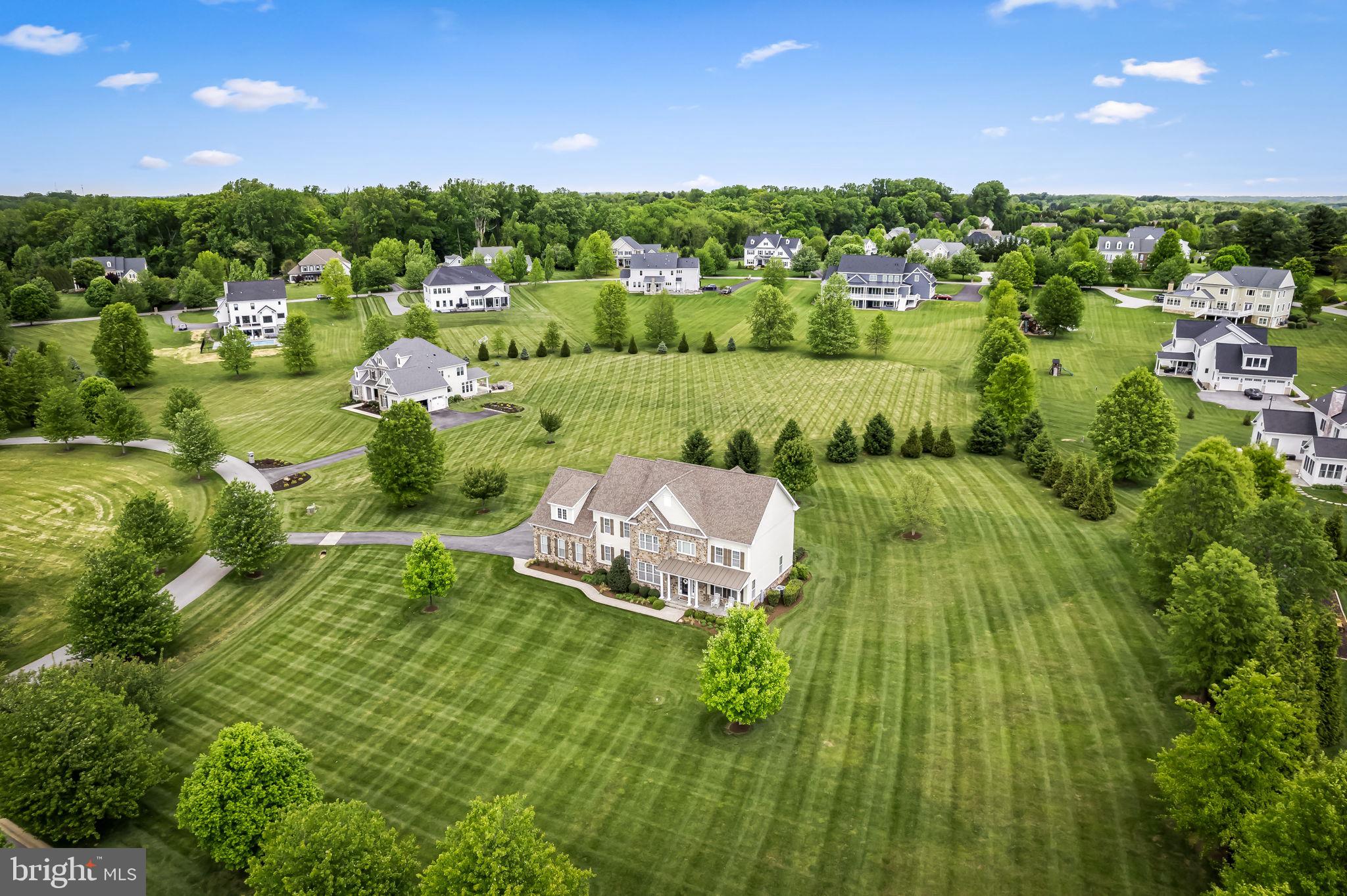 BRIAR KNOLL - Residential